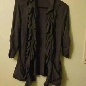 Women's Flowing Ruffle Wrap